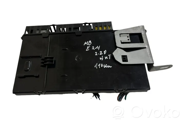 Mercedes-Benz E W211 Module de fusibles 2115453401