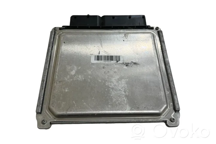 Volkswagen Golf VII Sterownik / Moduł ECU 04L907445B