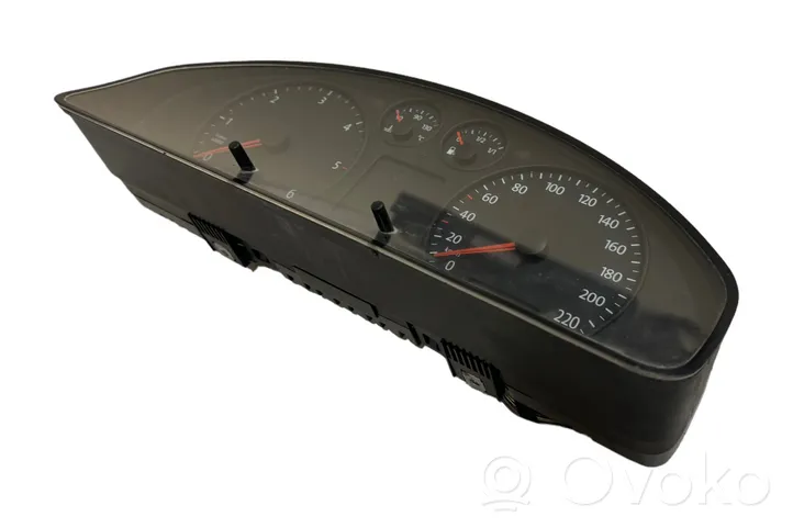 Volkswagen Transporter - Caravelle T5 Speedometer (instrument cluster) 
