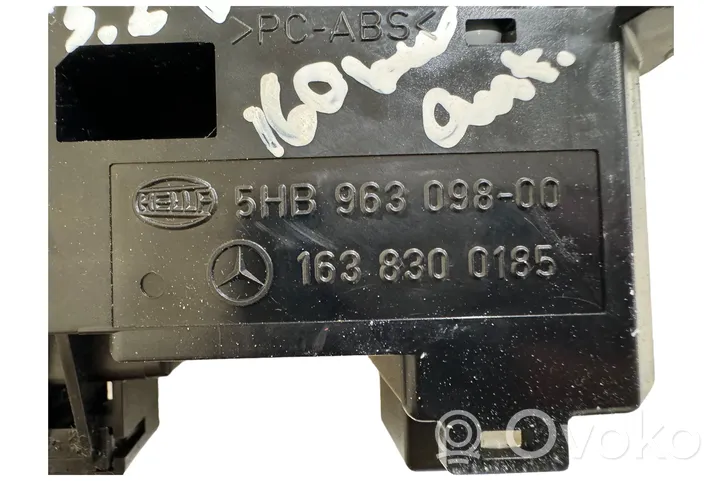 Mercedes-Benz ML W163 Ilmastoinnin ohjainlaite 1638300185