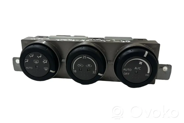 Nissan X-Trail T30 Gaisa kondicioniera / klimata kontroles / salona apsildes vadības bloks (salonā) 27500EQ400