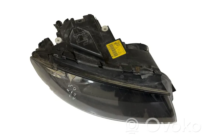 Audi A3 S3 8P Lampa przednia 8P0941004D