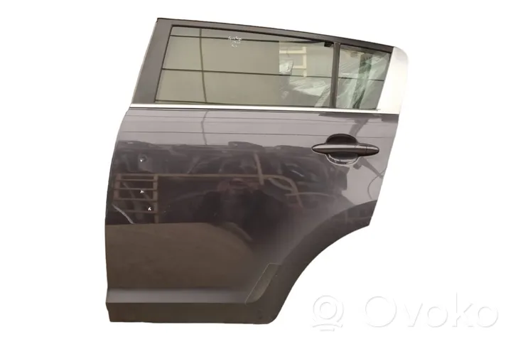 KIA Sportage Rear door 