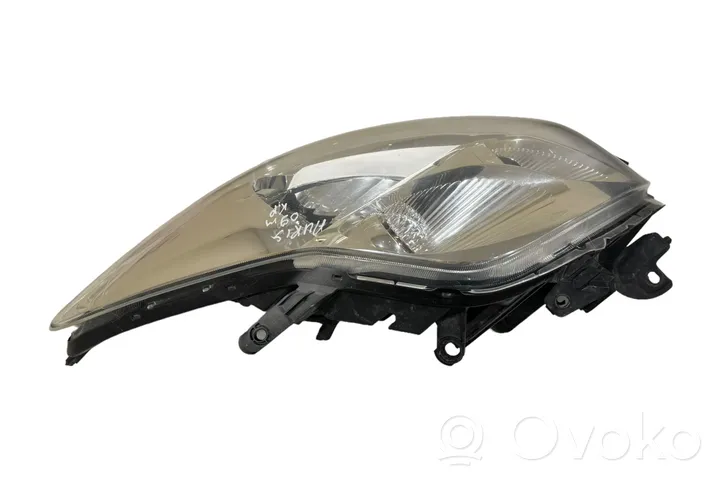 Toyota Auris 150 Lampa przednia 8115002460