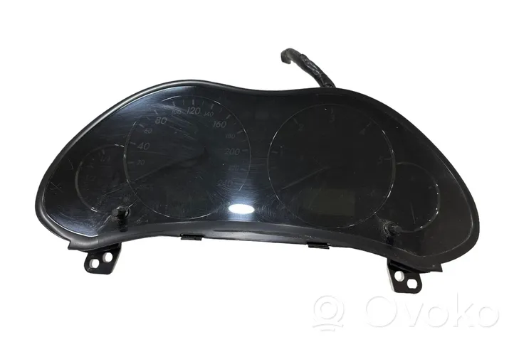 Toyota Avensis T250 Tachimetro (quadro strumenti) 8380005C00C