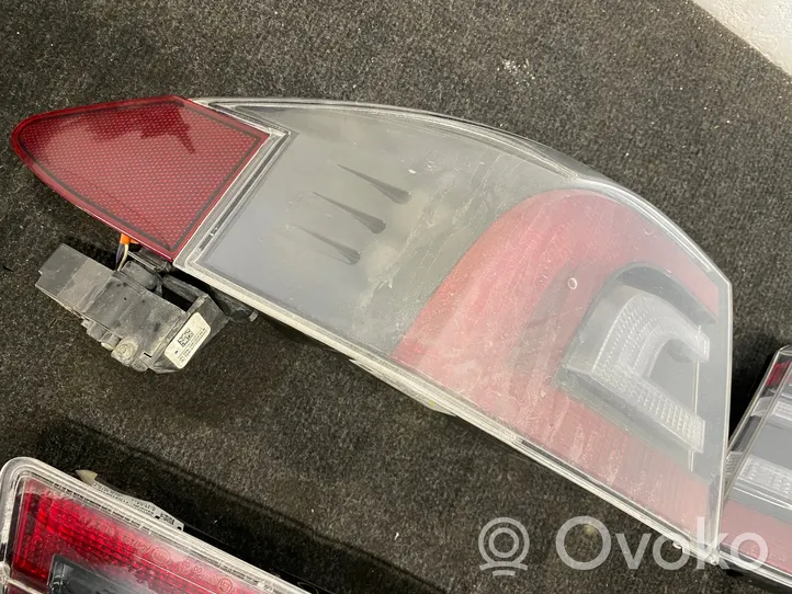 Tesla Model S Set di luci posteriori 6005920-00-H