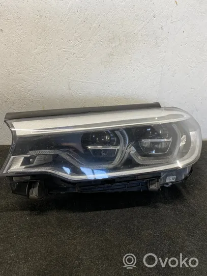 BMW 5 G30 G31 Lampy przednie / Komplet 7439209