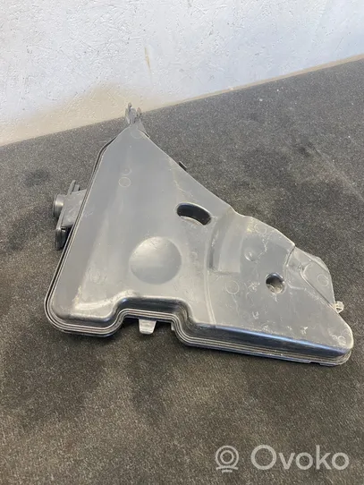 BMW 5 G30 G31 Serbatoio/vaschetta liquido lavavetri parabrezza 7388945