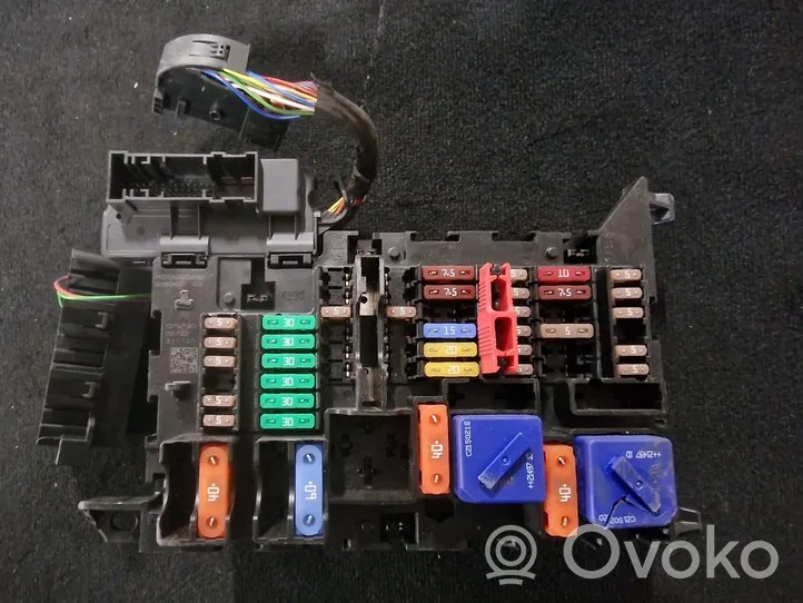 BMW 2 F44 Drošinātāju kaste (komplekts) 5A323C8