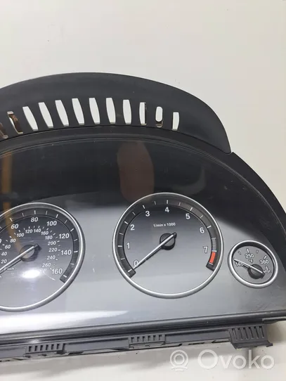 BMW 5 F10 F11 Speedometer (instrument cluster) 9249343