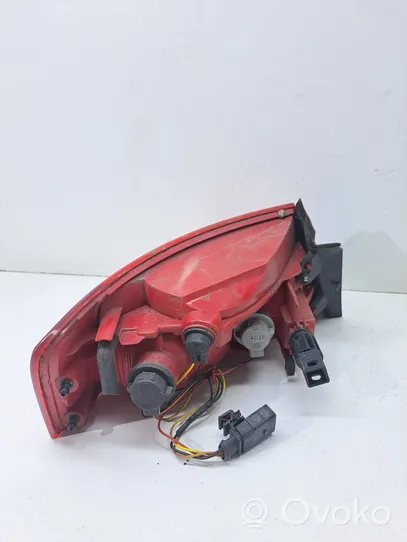 Audi A5 8T 8F Lampa tylna 8T0945096