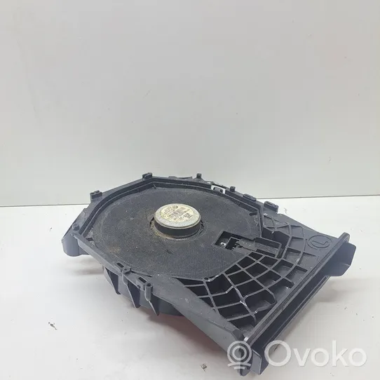 BMW 3 E90 E91 Enceinte subwoofer 9204785