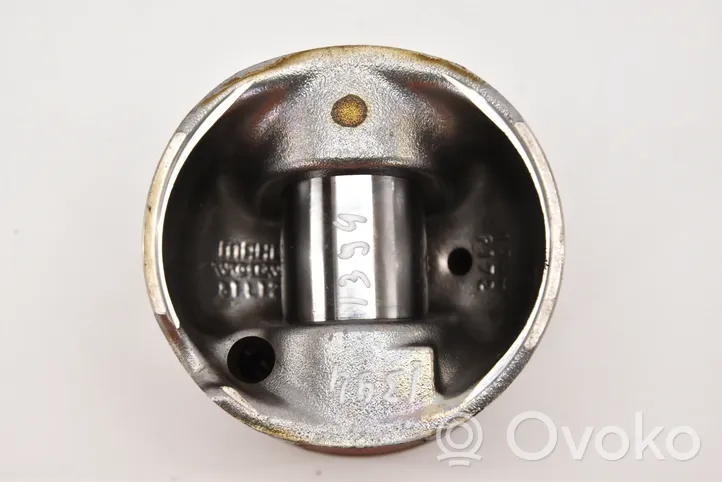 Volvo XC90 Piston 