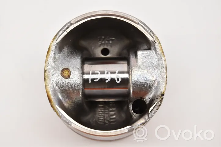 Volvo XC90 Piston 