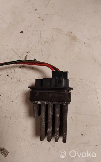 Opel Astra H Heater blower fan relay 