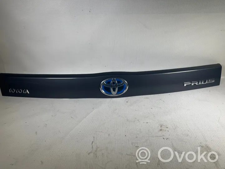 Toyota Prius (XW20) Takaluukun rekisterikilven valon palkki 