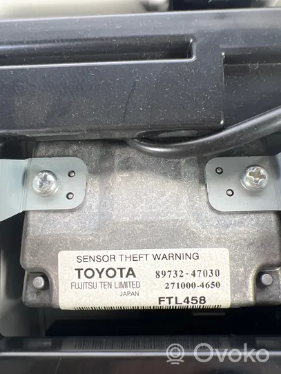 Toyota Prius (XW30) Priekinių vietų apšvietimo žibintas 2710004650