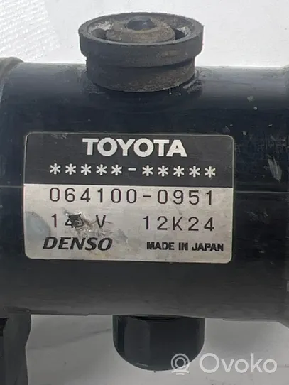 Toyota Prius (XW20) Pompa cyrkulacji / obiegu wody 0641000951