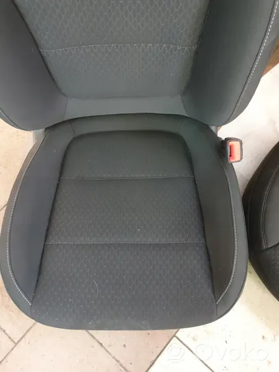 Hyundai i30 Sitze komplett 