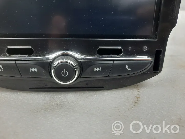 Opel Crossland X Panel / Radioodtwarzacz CD/DVD/GPS 9827214480