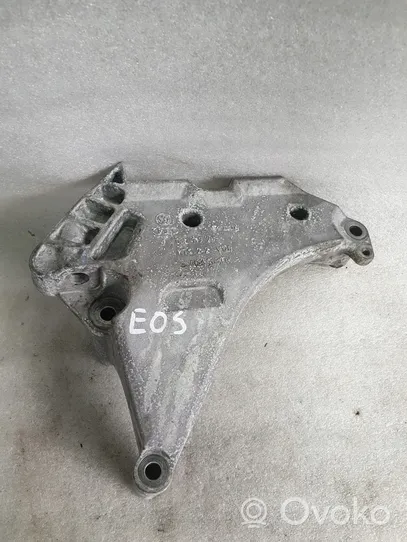 Volkswagen Eos Engine mounting bracket 03L199207