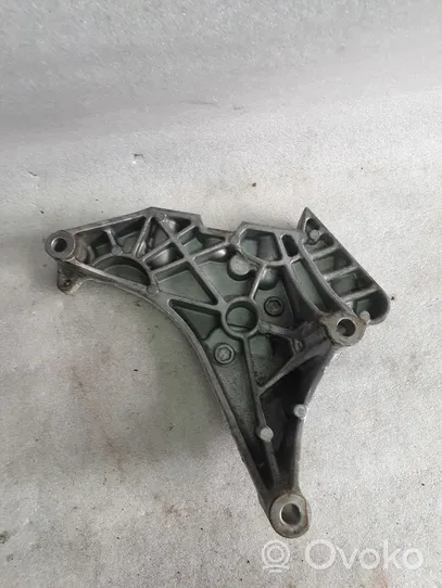 Volkswagen Eos Engine mounting bracket 03L199207