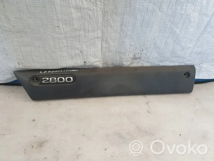 Renault Master II Moulure de porte avant 7701692580