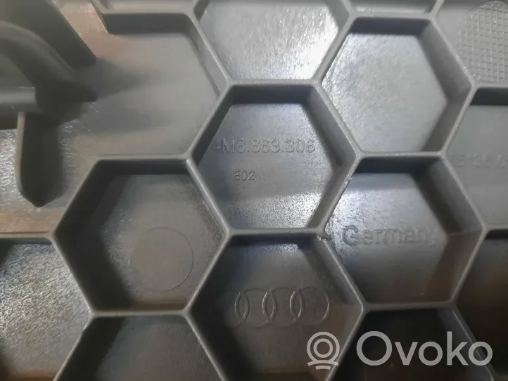 Audi Q8 Osłona boczna tunelu środkowego 4M8863306