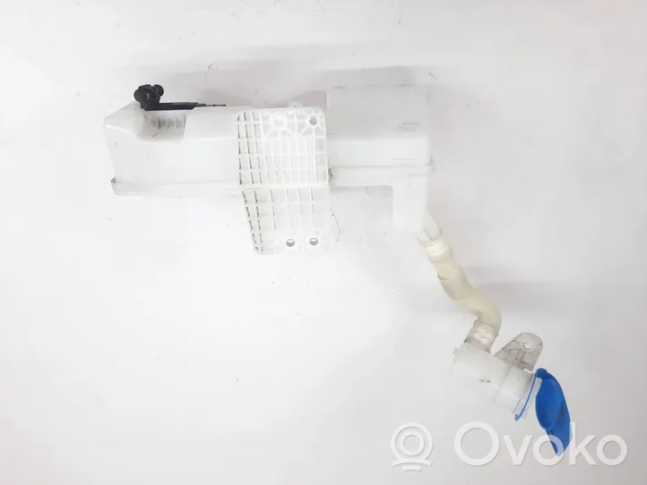 Volkswagen Caddy Windshield washer fluid reservoir/tank 2K5955453A