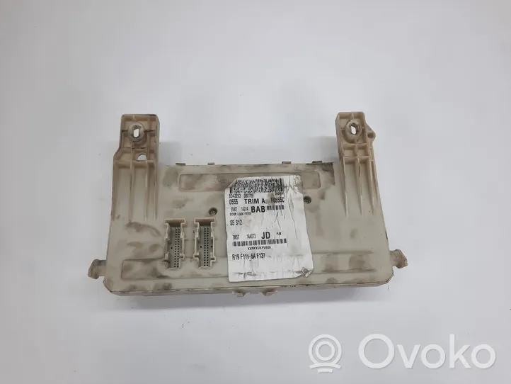 Ford Kuga I Module de fusibles 7M5T14A073JD