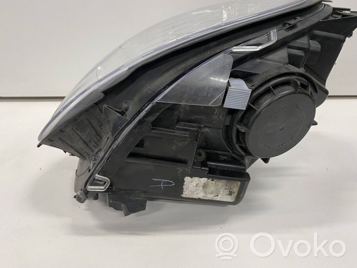 Mercedes-Benz R W251 Lampa przednia A2518260291