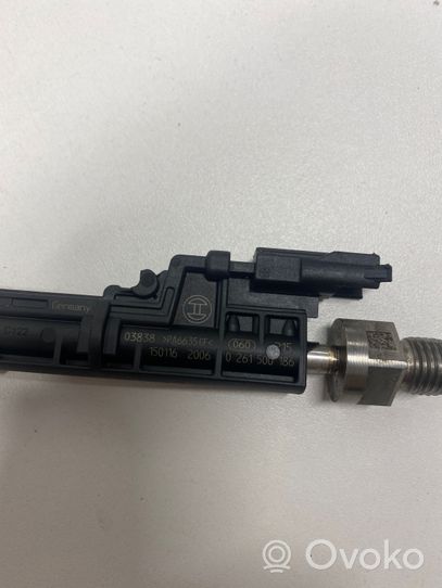 BMW M4 F82 F83 Fuel injector 0261500186