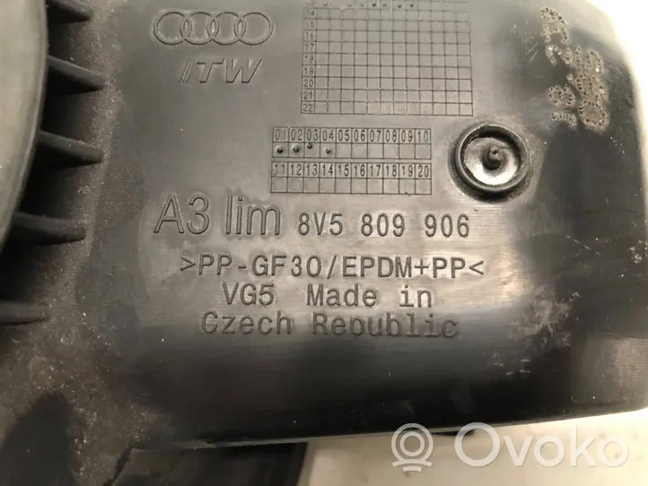 Audi A3 S3 8V Polttoainesäiliön korkin suoja 8V5809906