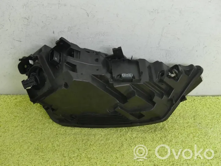 Audi A8 S8 D5 Phare frontale 4N0941033