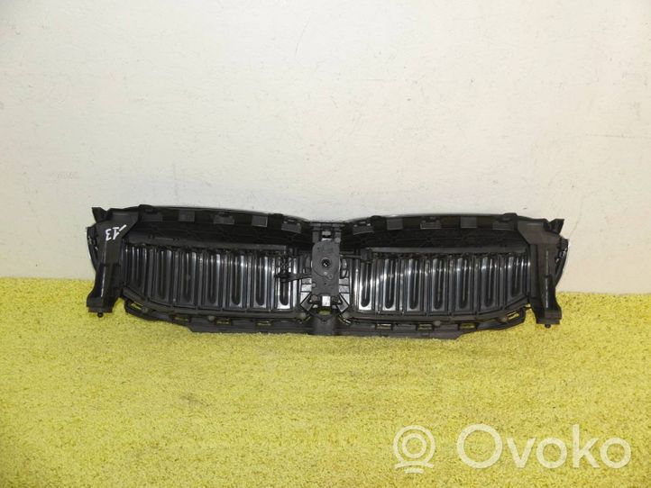 BMW 3 G20 G21 Grille calandre supérieure de pare-chocs avant 5a22c60