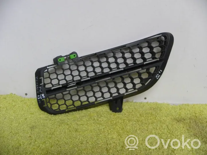 Volkswagen Touareg I Grille inférieure de pare-chocs avant 7l6853666b