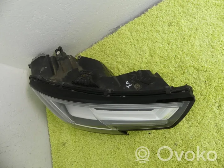 Audi A4 S4 B9 8W Lampa przednia 8w0941006