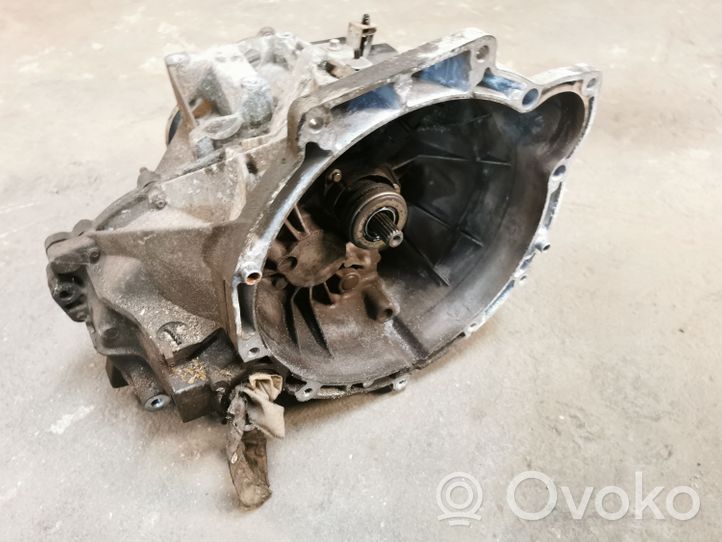 Volvo S40 Mechaninė 5 pavarų dėžė 98WT7F096AC