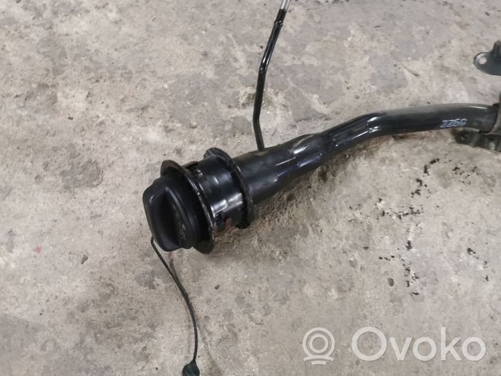 Subaru Outback (BS) Tubo e bocchettone per riempimento serbatoio del carburante 