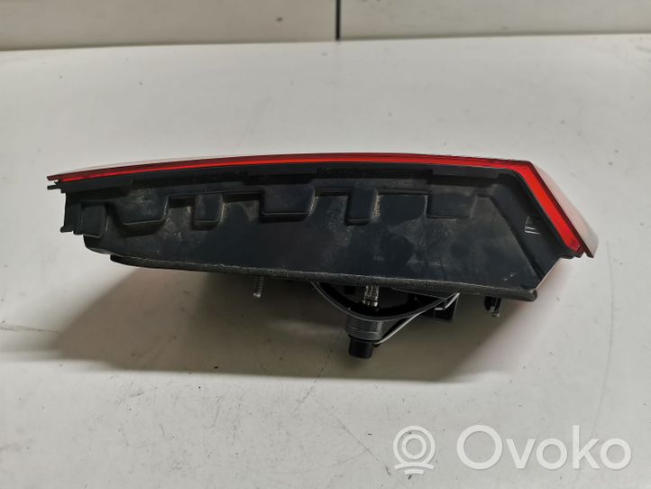 BMW 5 G30 G31 Lampy tylnej klapy bagażnika 7376476