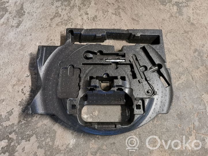 Mercedes-Benz GLE (W166 - C292) Altro elemento di rivestimento bagagliaio/baule A1668990600