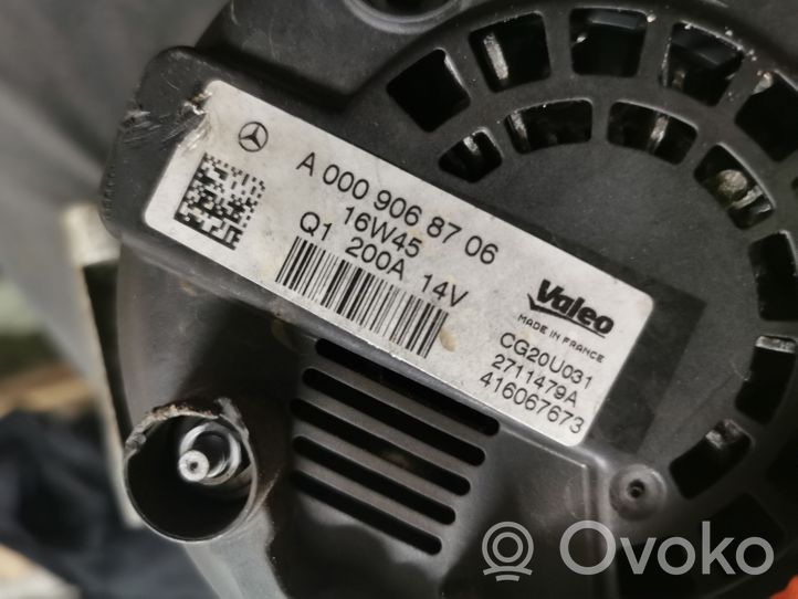 Mercedes-Benz C AMG W205 Alternador A0009068706