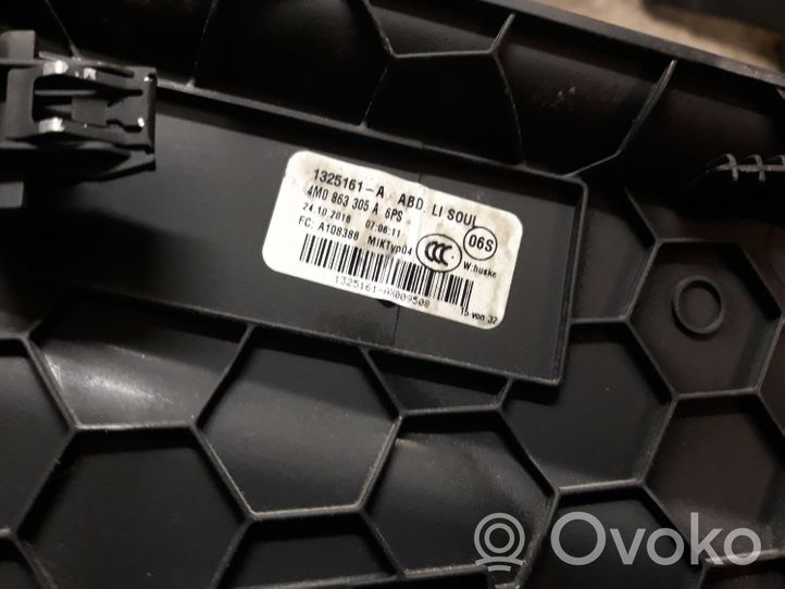 Audi Q7 4M Osłona boczna tunelu środkowego 4M0863305A