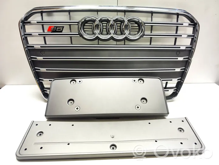 Audi A5 8T 8F Front bumper upper radiator grill 8T0853651N