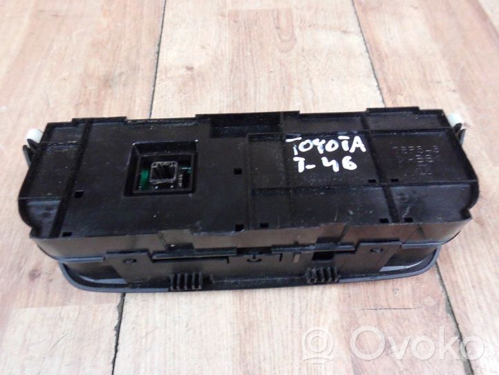 Toyota RAV 4 (XA40) Centralina del climatizzatore 5590042450