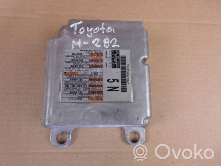 Toyota Camry VIII XV70  Module de contrôle airbag 8917033G10