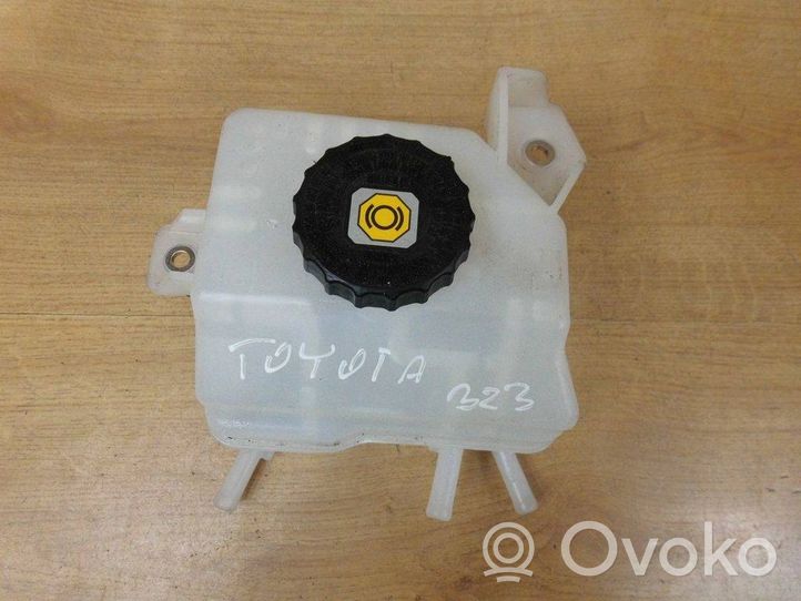 Toyota Corolla E210 E21 Réservoir de liquide de frein 472300D140