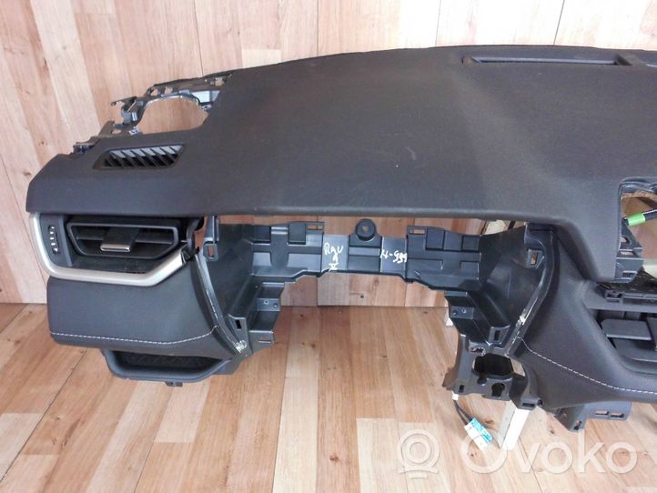 Toyota RAV 4 (XA50) Tableau de bord 554010R010