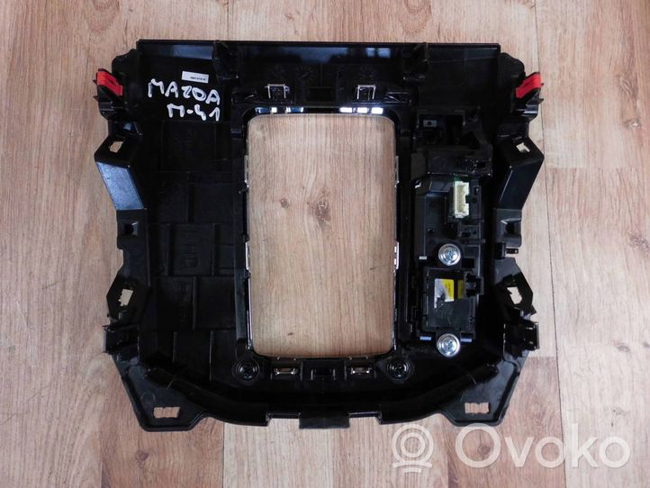 Mazda CX-5 II Contour de levier de vitesses KB8C64341