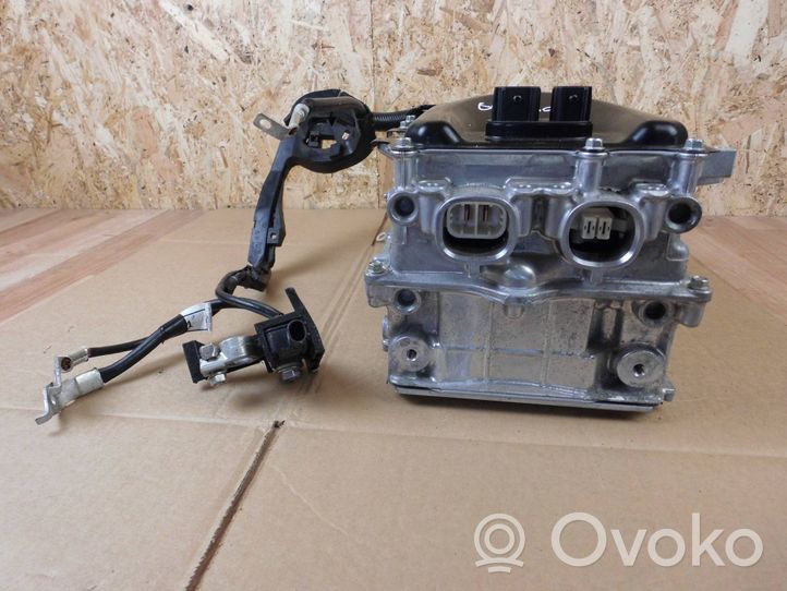 Toyota C-HR Convertisseur / inversion de tension inverseur G920047331